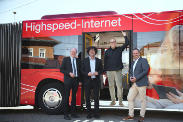 Das neue Highlight: Neuer Fibernet-Bus rollt durch Innsbruck